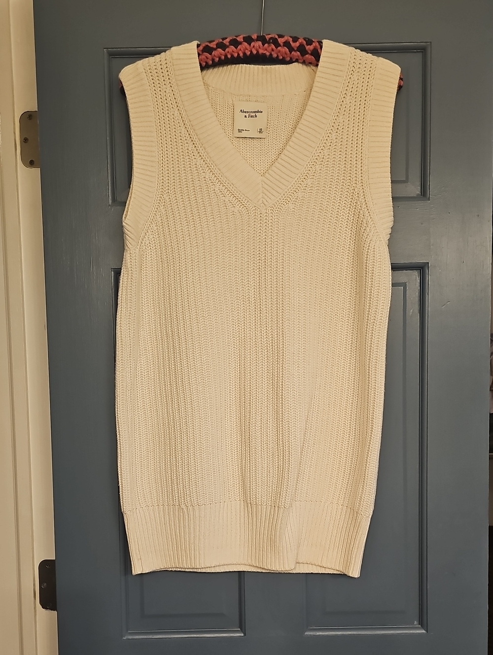 Abercrombie & Fitch Cream Knit V-Neck Dress Xsmall